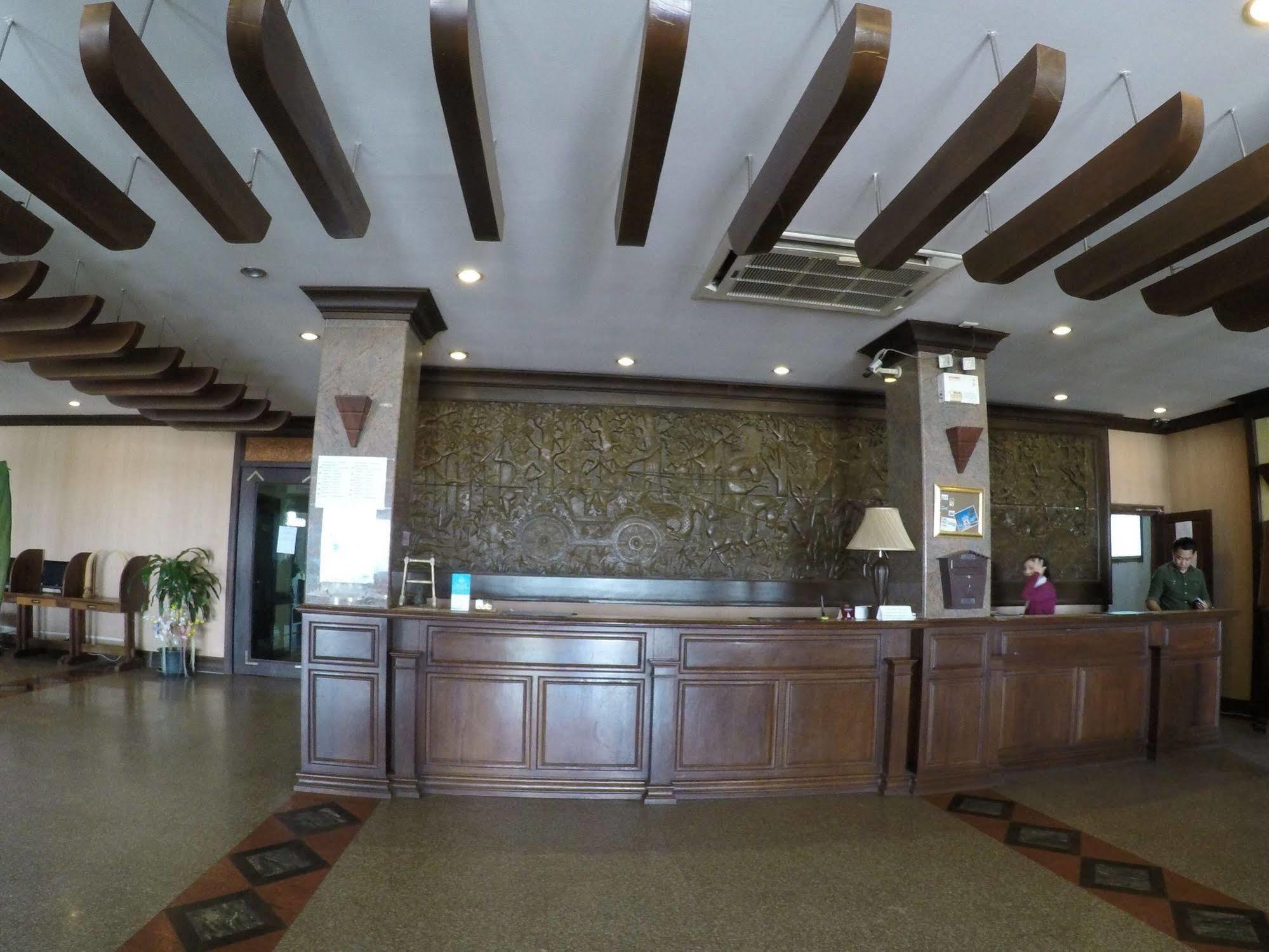 Sengtawan Riverside Hotel Vientiane Exterior photo