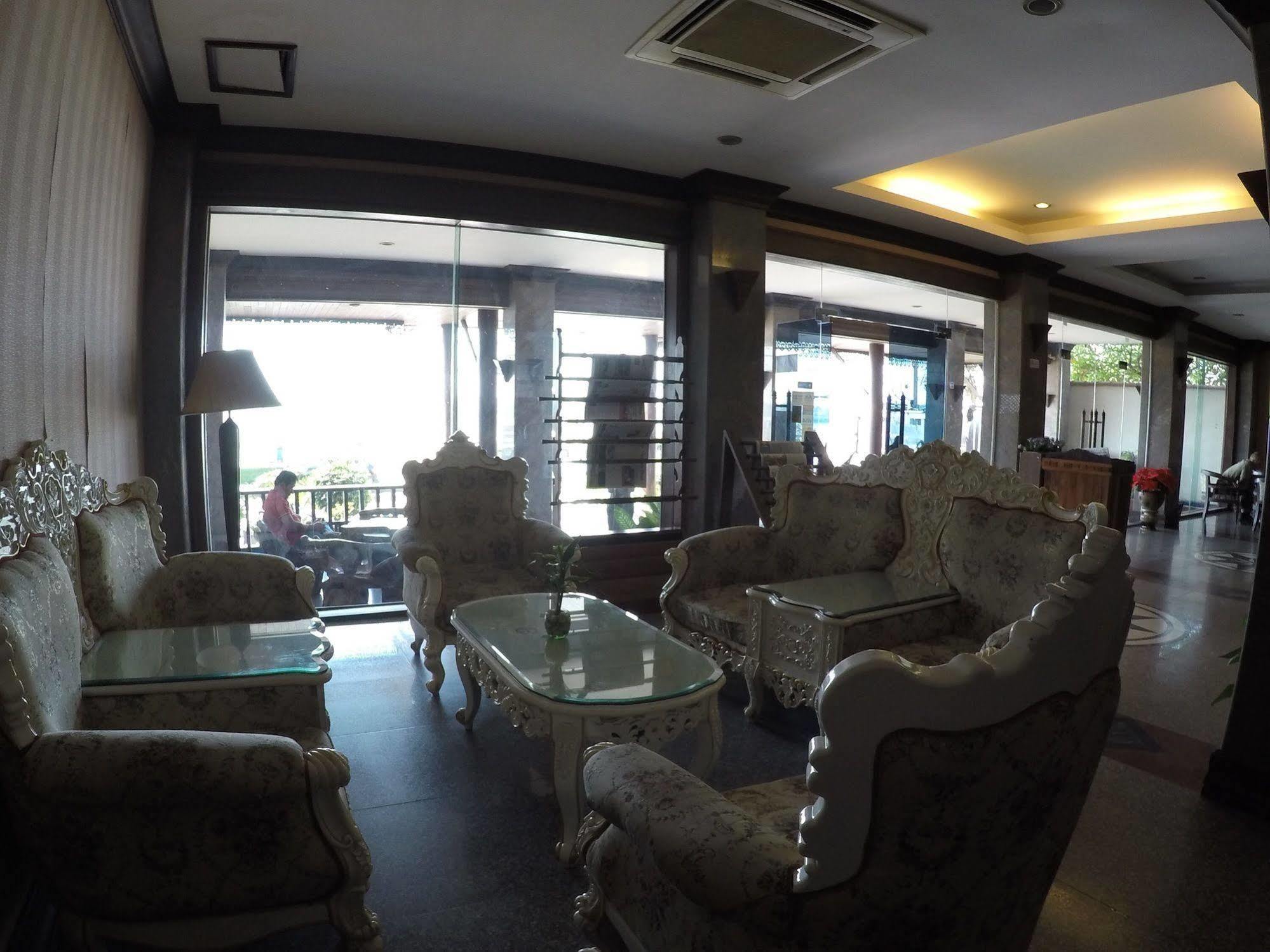 Sengtawan Riverside Hotel Vientiane Exterior photo