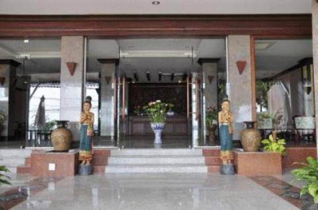 Sengtawan Riverside Hotel Vientiane Exterior photo