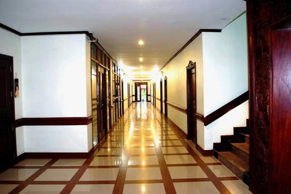 Sengtawan Riverside Hotel Vientiane Interior photo